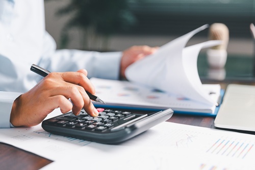 ウッドデッキの固定資産税がいくらかかるのかをシミュレーションしてみましょう