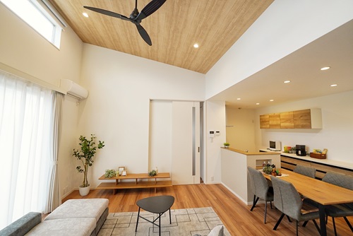 横並びダイニングのメリットについて解説します