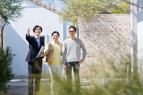 完成見学会に参加する際に持っていくものは？