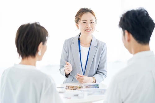 キューブ型の家を建てる際の注意点を解説します