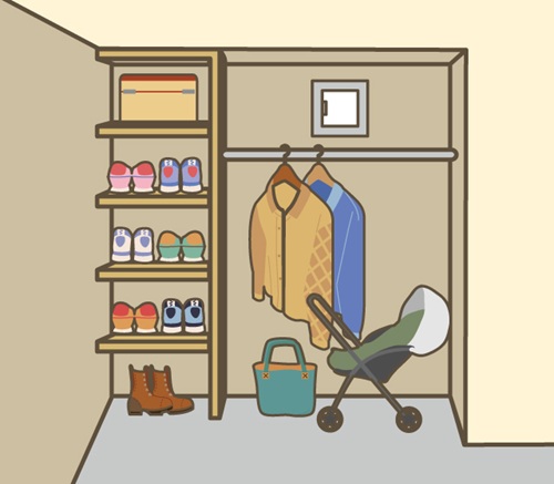 ベビーカーや趣味の用品など少し大型のものも収納可能です