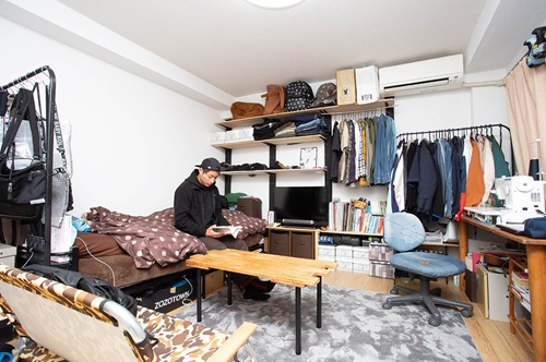 Masakiさんのお部屋「ファッションアイテムをインテリアに変える大学生部屋」