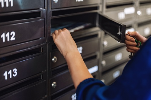 マンション売却のチラシのキャッチコピー例と内容の信用性を解説します