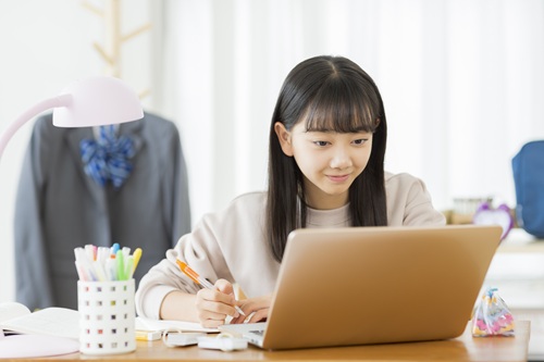 高校生でも一人暮らしすることは可能なのでしょうか？