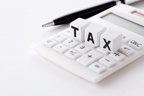 学生のアルバイトにおける年収の壁は4つあります