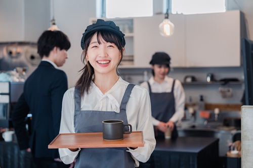 学生がアルバイトで年収の壁を超えないための働き方を解説します