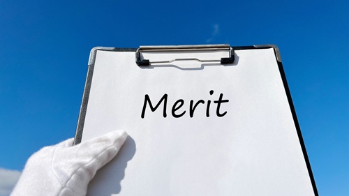 外壁に漆喰を取り入れるメリットについて解説します