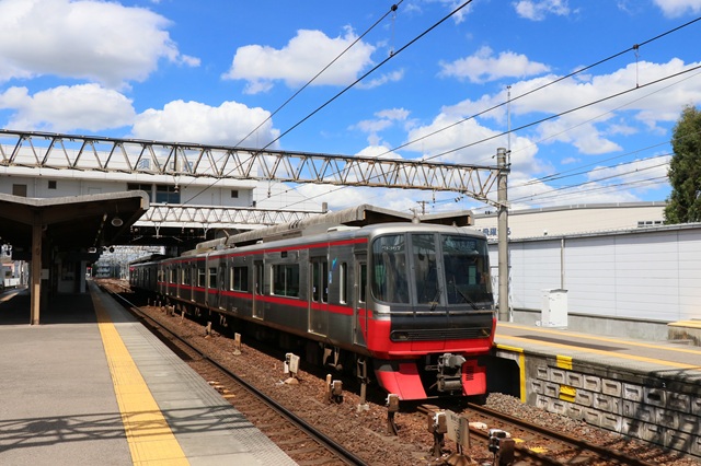 名鉄名古屋駅まで約10分で出られる須ケ口駅は津島線も利用できます