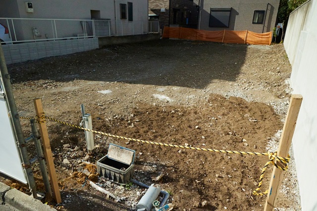 知り合いとの土地の個人売買は可能ですがリスクをともないます