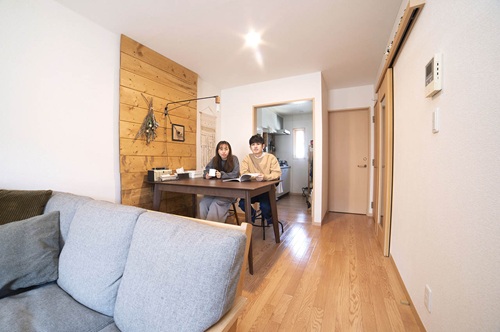 しょう（25）さん×はるさん（22）のお部屋「DIY×ヴィンテージのリラックス空間」