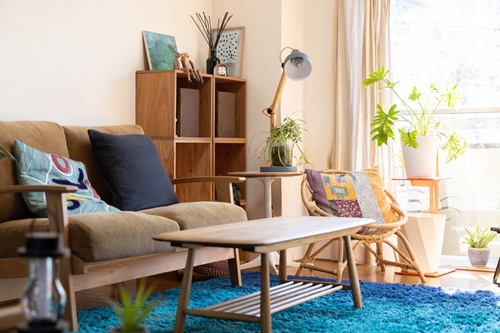 一人暮らしのお部屋にも、ラグはおすすめです