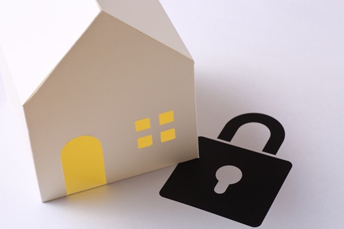 平屋の防犯面が心配と言われる理由を紹介します