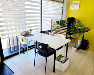 杁ヶ池公園駅近くにある「HOMEBASE(株)」はこんなお店！