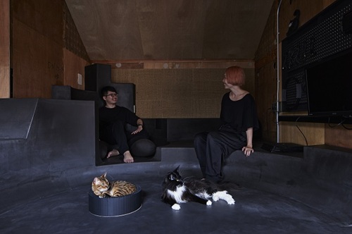 一戸建てリノベーション事例「左官で築いた『地形』で得た猫も人もくつろげる住まい～大手ハウスメーカーの中古住宅改造大作戦～」