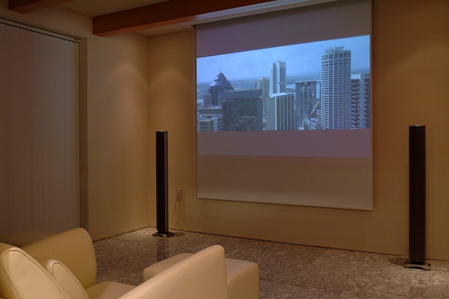 シアタールームを作るには？広さや設備・相場を解説