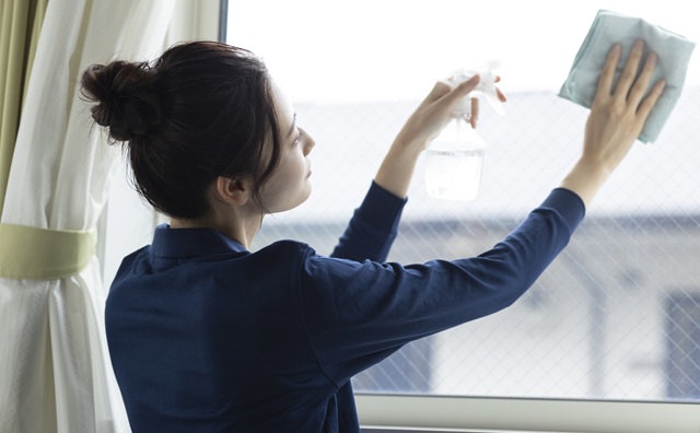 【プロに聞く】窓の掃除をしよう！初心者でもできる簡単な方法とポイント