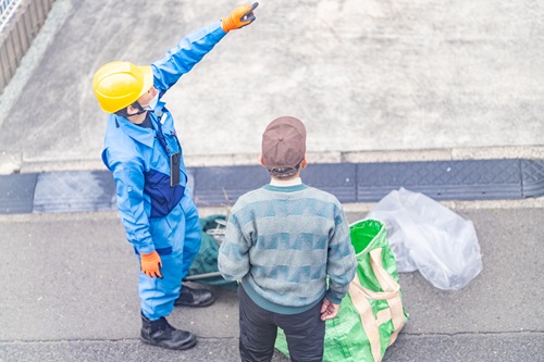 カラスが巣を作った際にもプロに任せると安心です