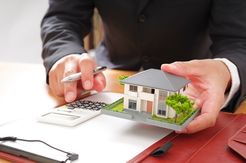 離婚時の家の査定と財産分与までの流れを紹介します