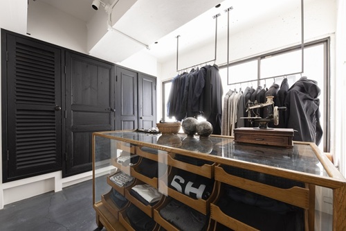 リノベーションマンション事例「美しくあることを突き詰めたモノトーンの空間」