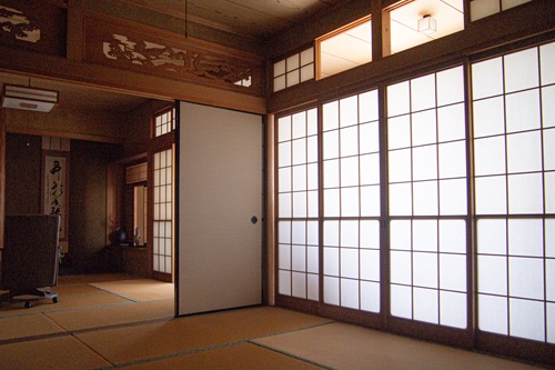 寂しさを理由に実家じまいをおこなわないリスクを紹介します