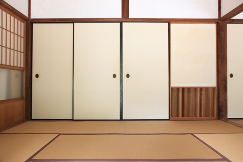 戸襖を張り替える際の注意点は?
