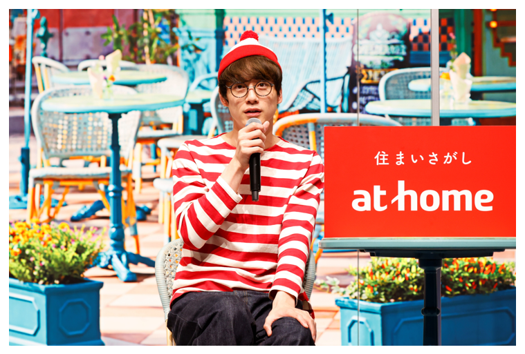 アットホーム新CM発表会「コメントする坂口健太郎さん」