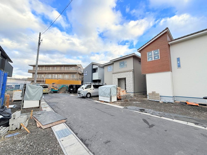 三重営業所⁄展示場｜三重県｜ユニットハウス・プレハブ・コンテナ 2階