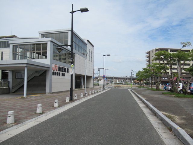 新飯塚駅東口（近畿大学福岡キャンパス）