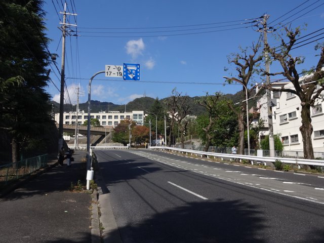 キャンパス門①（神戸大学鶴甲第１キャンパス）