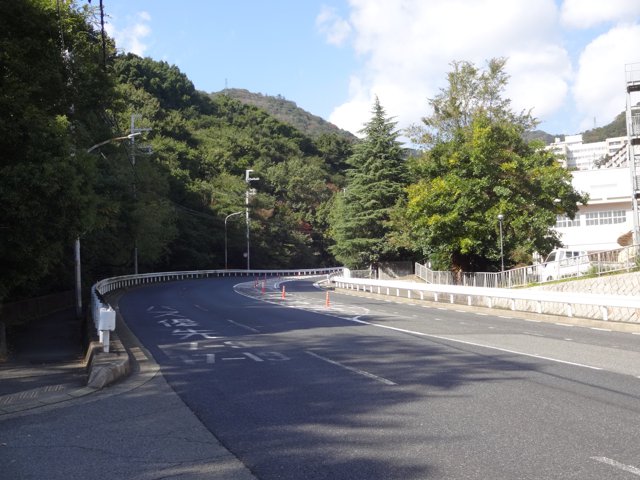 灘三田線（神戸大学鶴甲第１キャンパス）