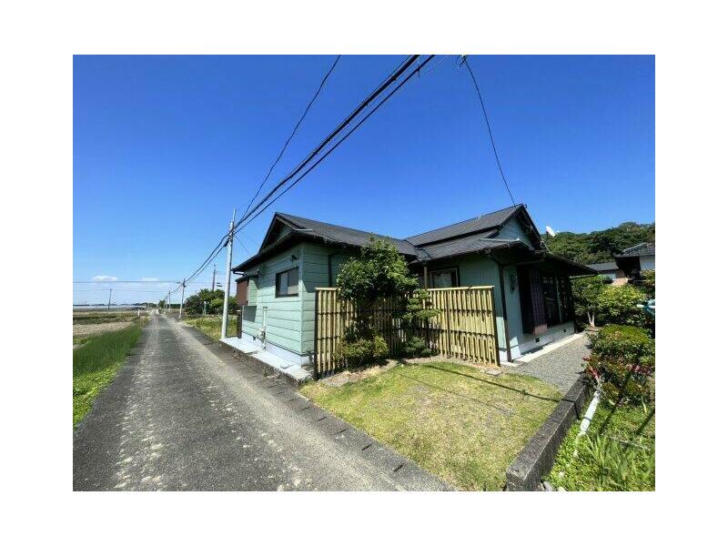Hinaku-Otsubocho, Yatsushiro-city (Hinaku Onsen Stn.) Single story house, 6DK

2.8 million yen