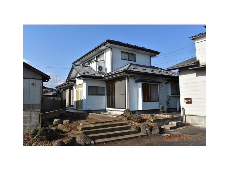 Kurihara-shi, Kurihara Ichihasama Aza Kawaguchi Kawabobuchi （Kurikomakogen station） 2F 6SDK

4.5 million yen