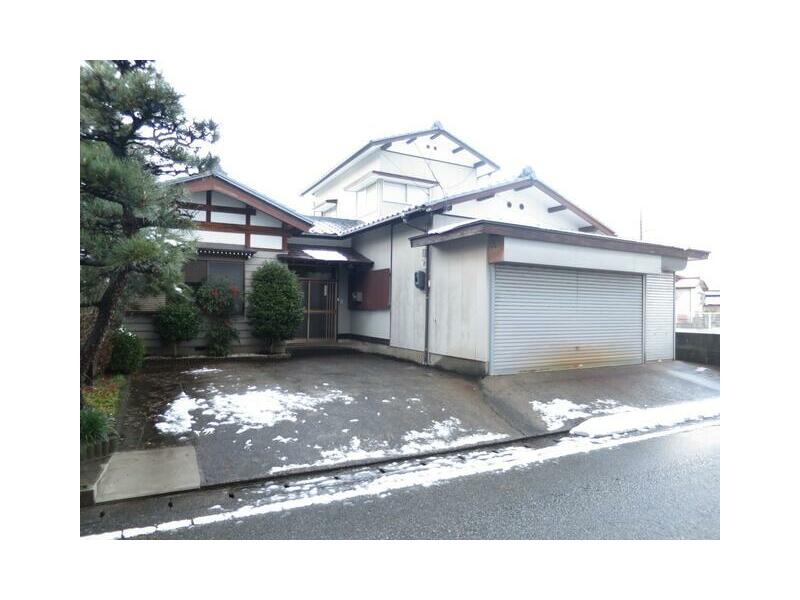 Tainai City, Higashimaki (Hirakida Station) 2-story 7SDK