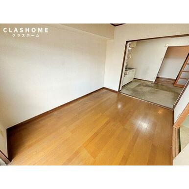 同物件の別部屋になります。