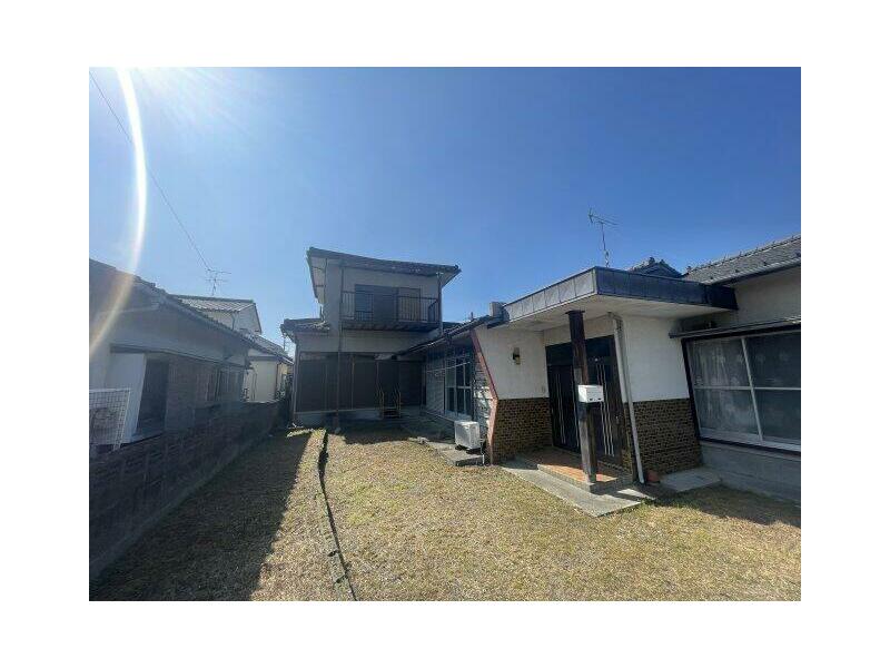 Yatsushiro City, Kojomachi (Yatsushiro Station), 2-story building, 7DK