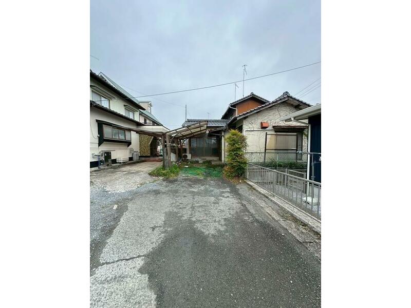 Nakatsu-shi, Tokyo Oaza Daigoho 2F 4SDK

1,980,000 yen