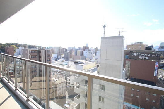 アットホーム プレサンス ロジェ 広島駅南 １３０２ １ｓｌｄｋ 提供元 株 良和ハウス 広島南店 広島 市南区の賃貸マンション