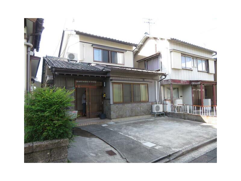 Fukui City, Machiya 2-chome (Matsumoto Machiya Station) 2-story 3LDK