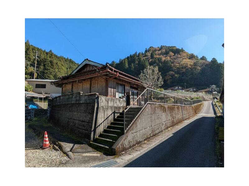 2F 4SLDK, 2F Aza Minamiyashiki, Goshodani, Naga-cho, Naga-gun (Hiyorisa Sta.)

2,750,000 yen