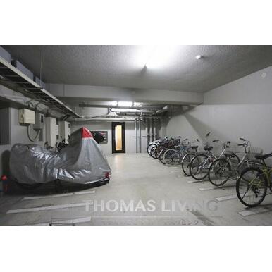 駐輪場のお写真です。