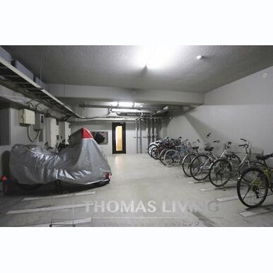 駐輪場のお写真です。