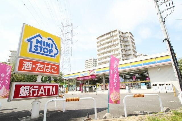 アットホーム モアビル 3階 １ｄｋ 提供元 株 タウンハウジング神奈川 青葉台店 横浜市青葉区の賃貸マンション