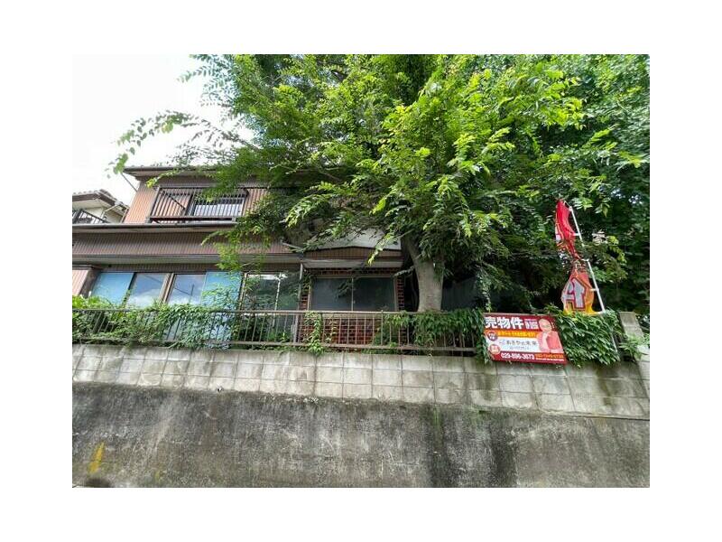 2F 4DK in Tokoro-shi, Joso-shi, Hokkaido

1,980,000 yen