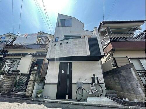 アットホーム 江戸川区 松島３丁目 新小岩駅 3階建 ２ｓｌｄｋ 江戸川区の中古一戸建て 提供元 株 東宝ハウス城東 一軒家 家の購入