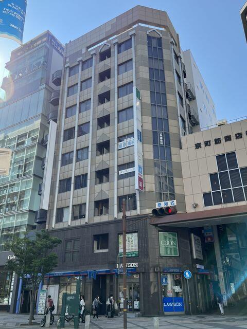アットホーム 神戸市中央区 三宮町１丁目 神戸三宮駅 の貸店舗 提供元 株 クイックコンサルティング 神戸市中央区の貸店舗