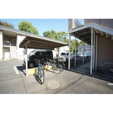 屋根付き駐輪場