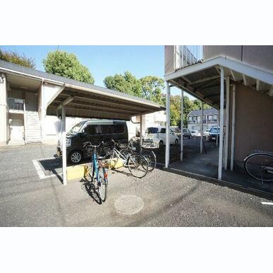 屋根付き駐輪場