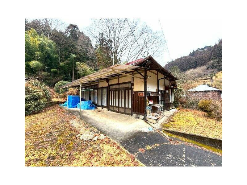 Ooaza Uenomiya, Ohko-cho, Kuji-gun (Shimonomiya Sta.) 2F 4DK

1,980,000 yen