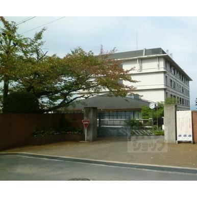 京都女子大学 距離：1,748m