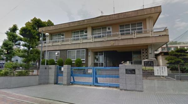 アットホーム 名古屋市天白区 池見2丁目 八事駅 2階建 5ldk 名古屋市天白区の新築一戸建て 提供元 株 不動産shopナカジツ 名古屋天白店 一軒家 家の購入 アットホーム 名古屋市天白区 池見2丁目 八事駅 2階建 5ldk 名古屋市天白区の新築一戸建て 提供元 株 不動産shopナカジツ 名古屋天白店 一軒家 家の購入